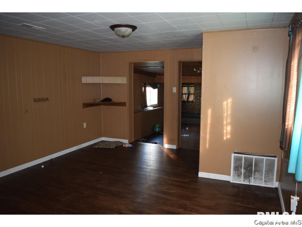 924 North 19th Street Springfield, IL 62702 - Photo 6 of 9