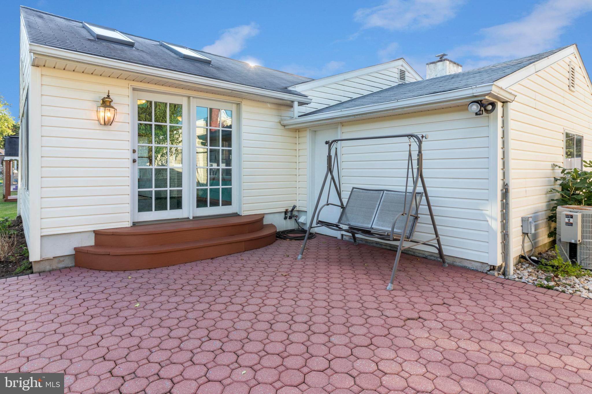 735 Roger Road Warminster, PA 18974 - Photo 8 of 33 Back Patio