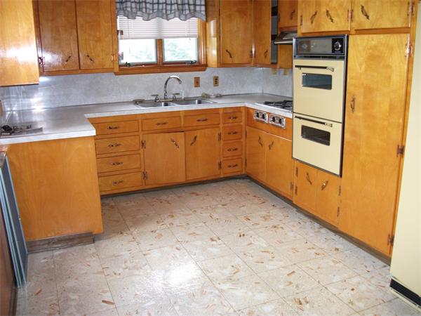 403 Lawton Street Fall River, MA 02721 - Photo 3 of 7