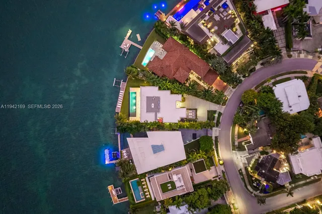 $35,000,000 | 33 East Dilido Drive, Miami Beach, FL 33139