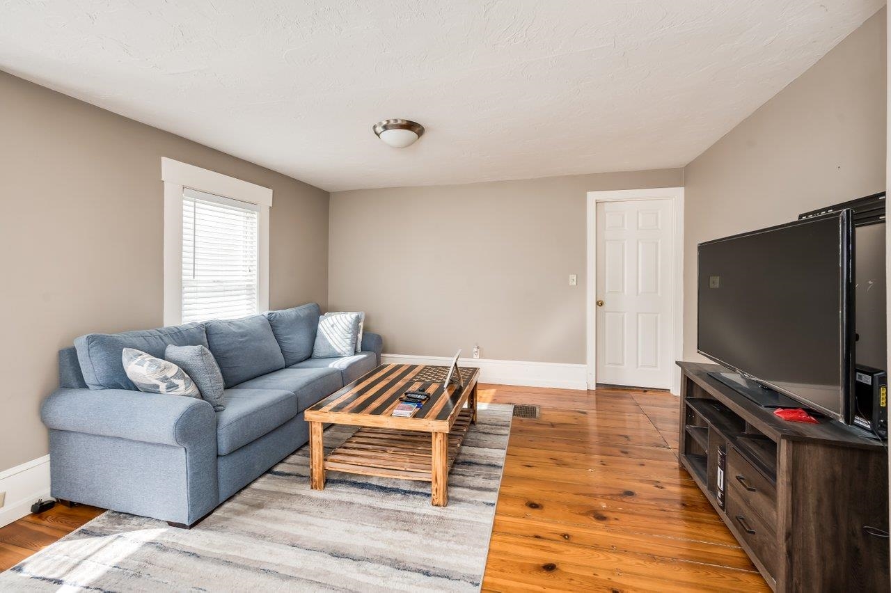 202 Beacon Hill Road Pembroke, NH 03275 - Photo 14 of 45