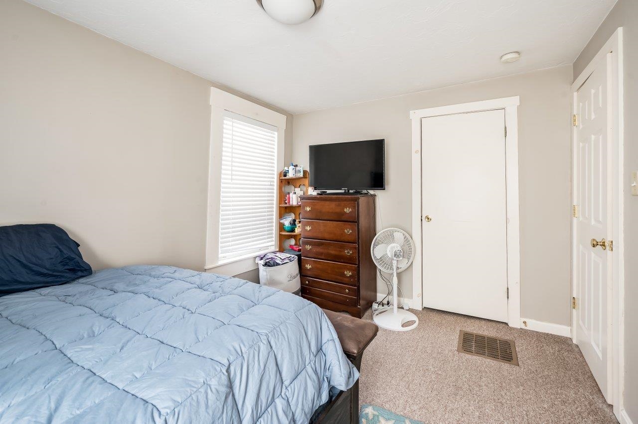 202 Beacon Hill Road Pembroke, NH 03275 - Photo 18 of 45