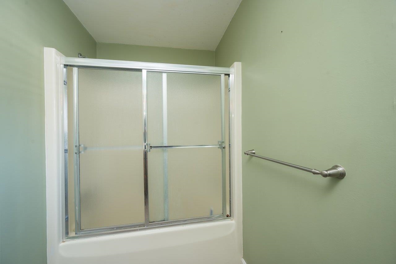 202 Beacon Hill Road Pembroke, NH 03275 - Photo 28 of 45