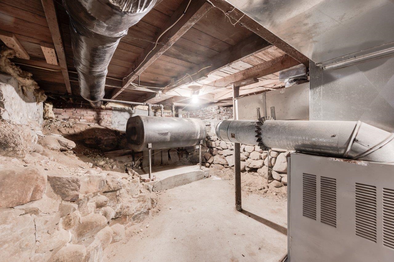 202 Beacon Hill Road Pembroke, NH 03275 - Photo 30 of 45