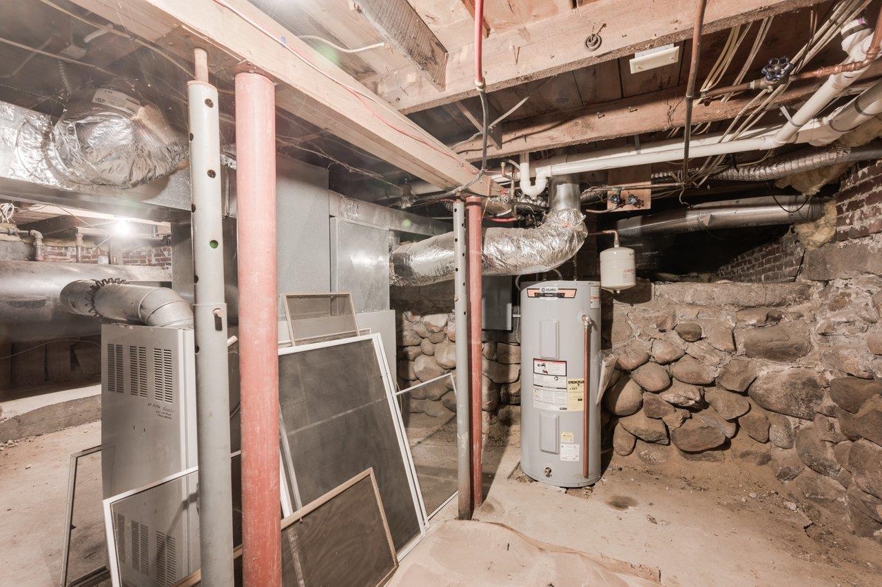 202 Beacon Hill Road Pembroke, NH 03275 - Photo 31 of 45