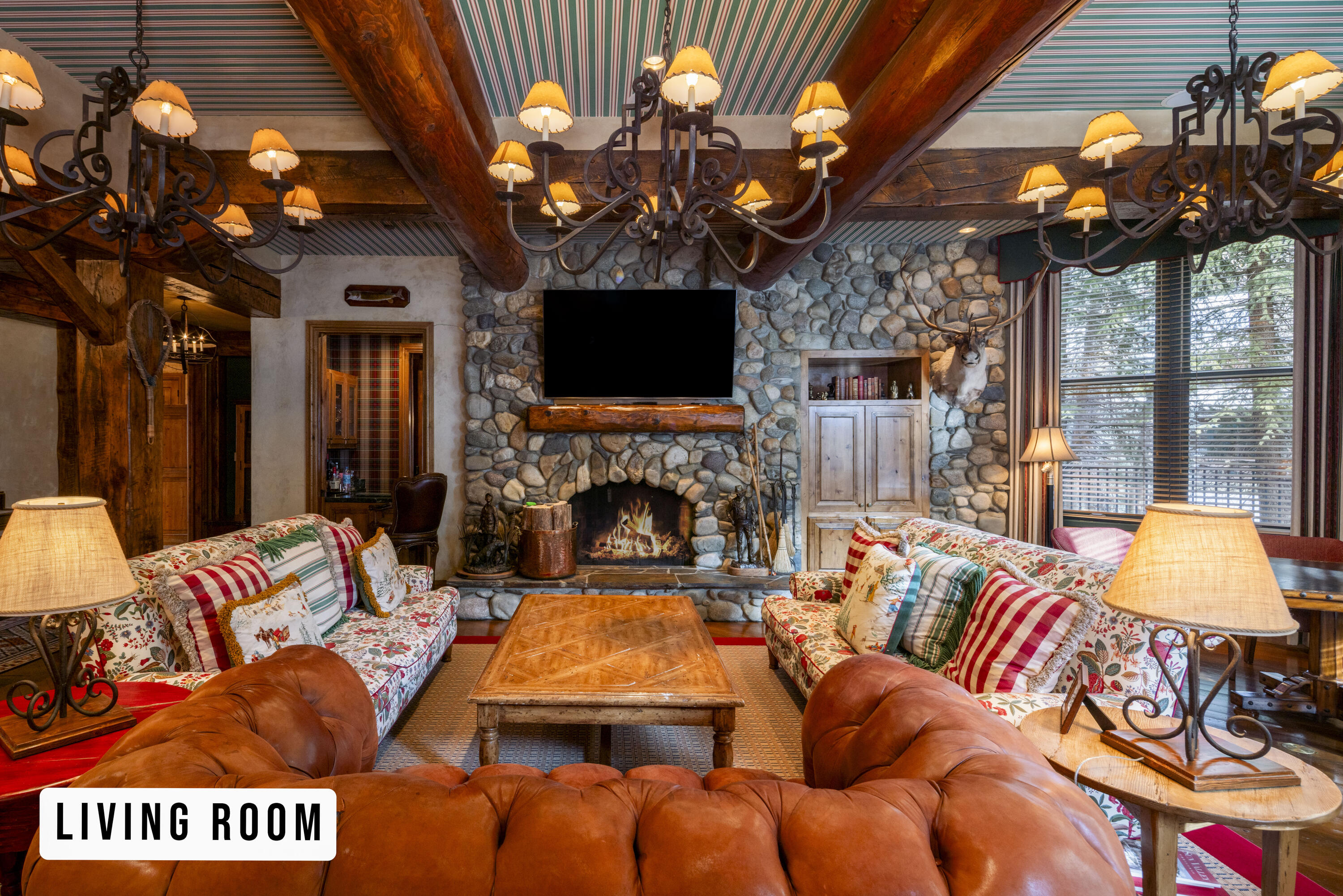 310 Manchester Court Ketchum, ID 83340 - Photo 6 of 31 Living Room