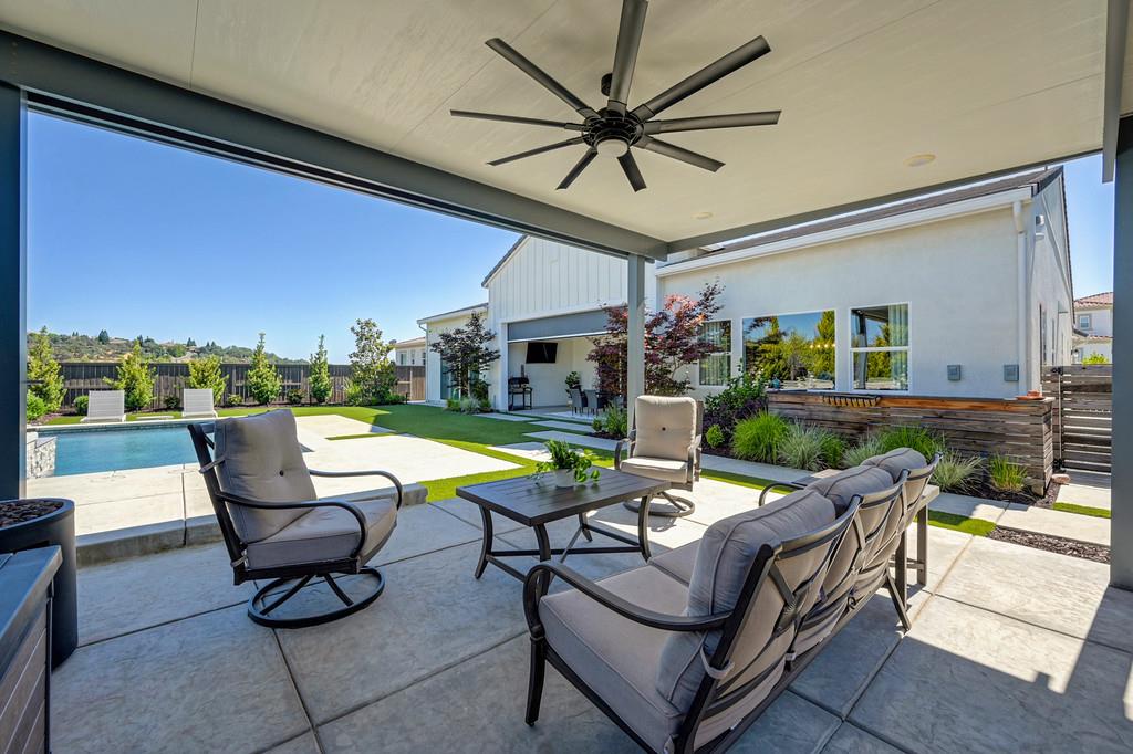 806 Fallen Log Court Rocklin, CA 95765 - Photo 65 of 94