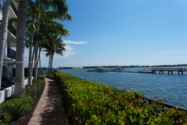 $799,000 | 2690 North Federal Highway, Unit 65, Boynton Beach, FL 33435
