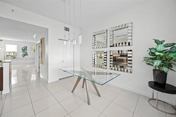 $735,000 | 2690 North Federal Highway, Unit 65, Boynton Beach, FL 33435