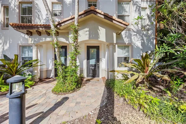 $799,000 | 2690 North Federal Highway, Unit 65, Boynton Beach, FL 33435