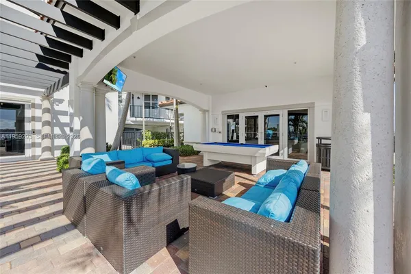 $799,000 | 2690 North Federal Highway, Unit 65, Boynton Beach, FL 33435