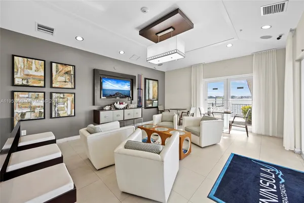 $735,000 | 2690 North Federal Highway, Unit 65, Boynton Beach, FL 33435