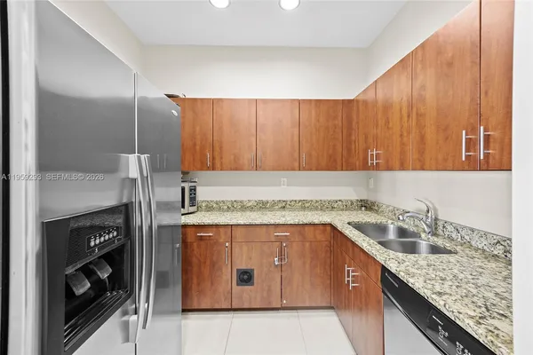 $735,000 | 2690 North Federal Highway, Unit 65, Boynton Beach, FL 33435