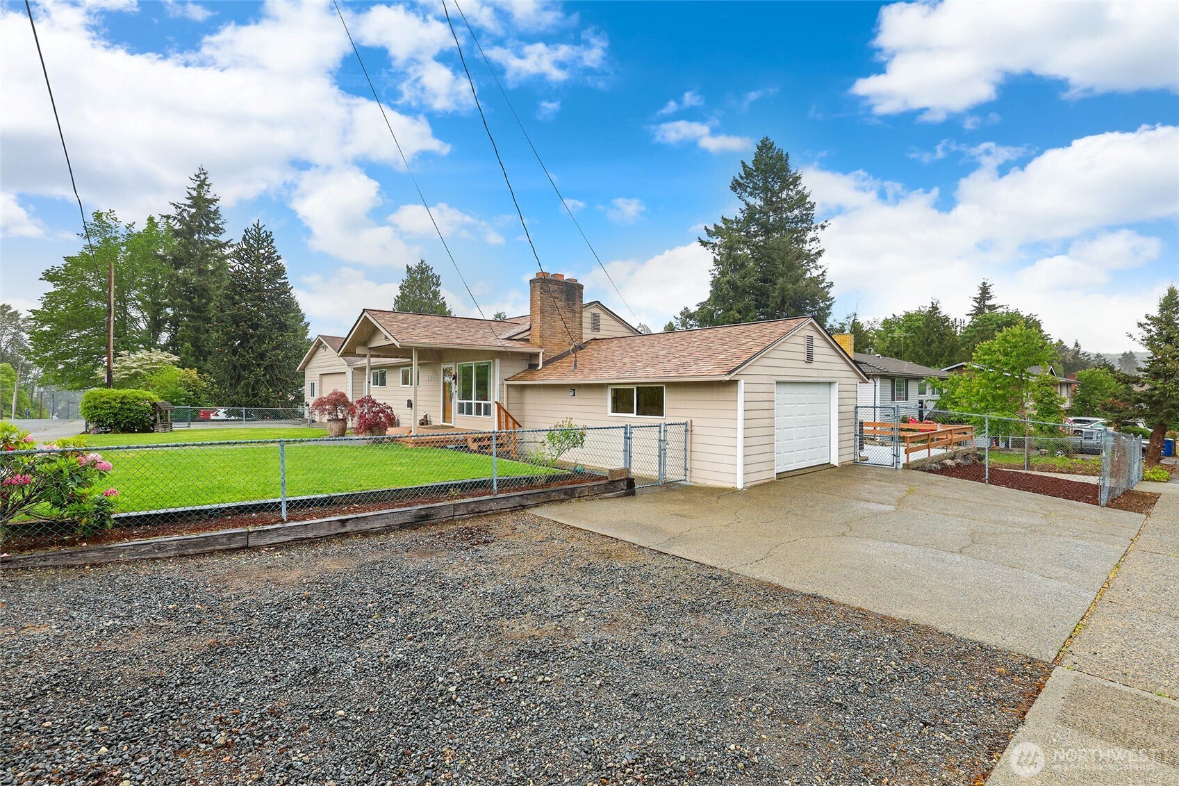2402 Union Avenue Northeast Renton, WA 98059 - Photo 27 of 39