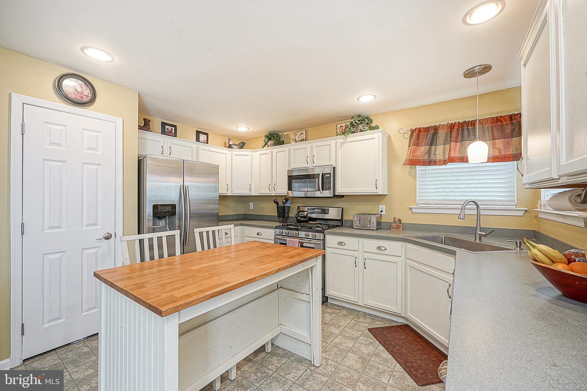 740 Streamview Lane Vineland, NJ 08360 - Photo 6 of 35