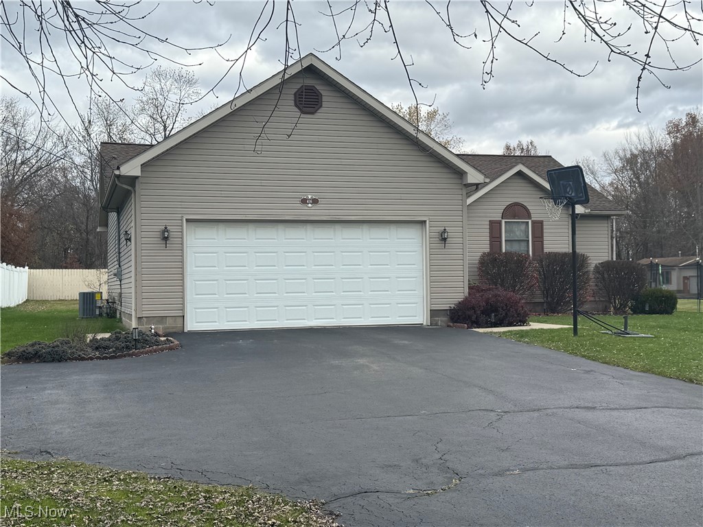 416 State Road Northwest Warren, OH 44483 - Photo 4 of 38 Gallery Image 4