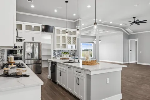 $1,735,000 | 178 Balch Road, Elgin, TX 78621