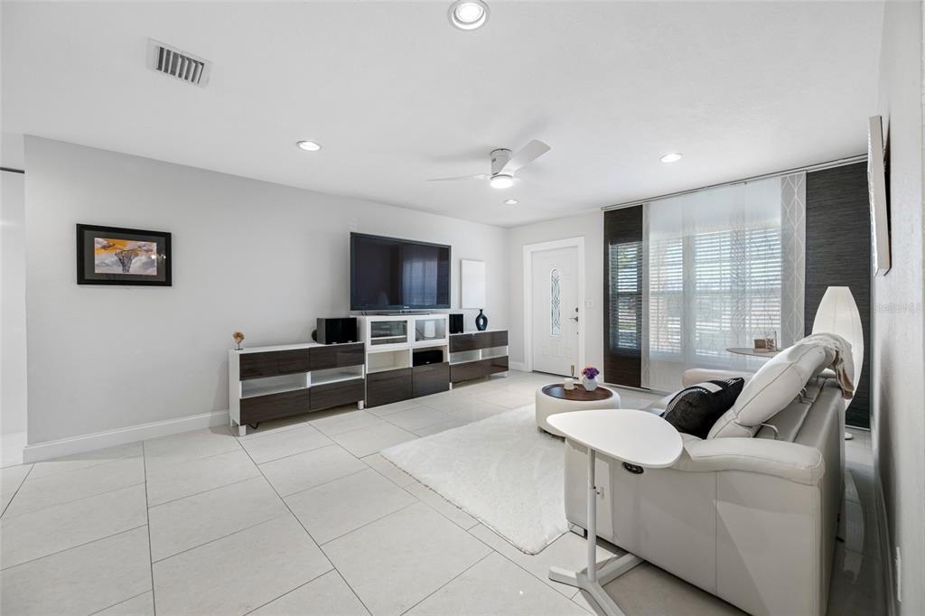 2212 Northeast Coachman Road Clearwater, FL 33765 - Photo 13 of 67