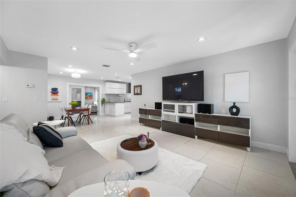 2212 Northeast Coachman Road Clearwater, FL 33765 - Photo 15 of 67