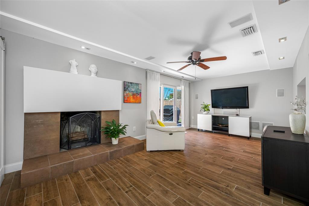 2212 Northeast Coachman Road Clearwater, FL 33765 - Photo 27 of 67