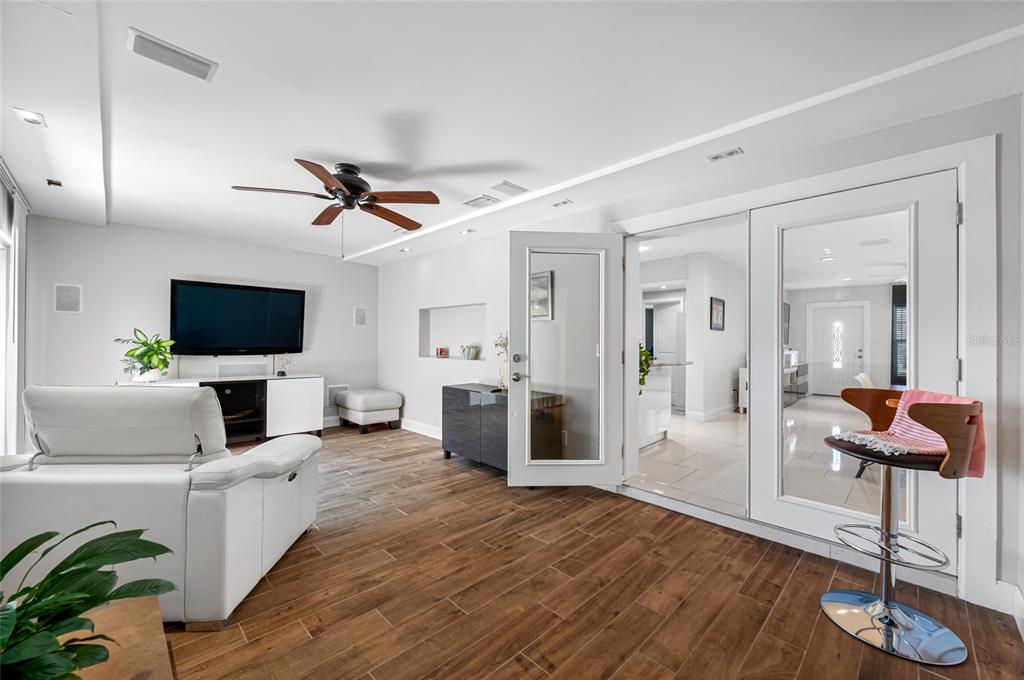 2212 Northeast Coachman Road Clearwater, FL 33765 - Photo 30 of 67