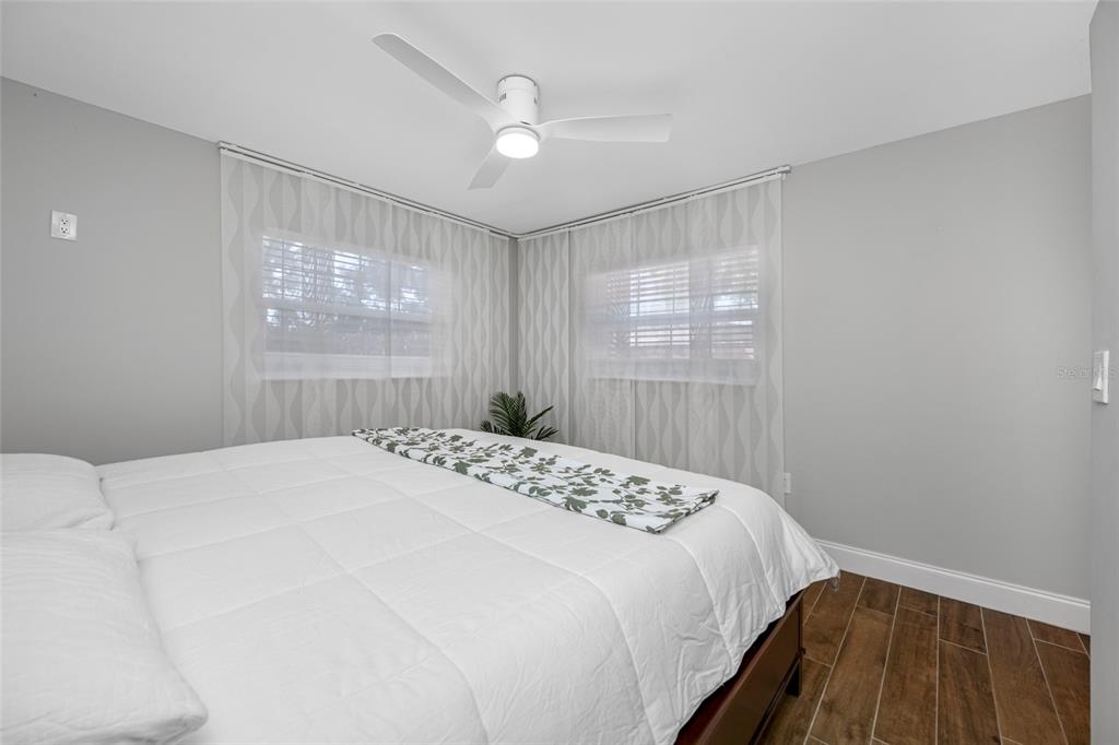 2212 Northeast Coachman Road Clearwater, FL 33765 - Photo 38 of 67