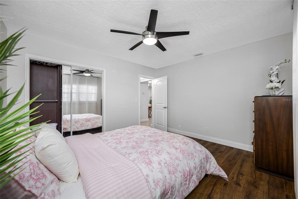 2212 Northeast Coachman Road Clearwater, FL 33765 - Photo 43 of 67