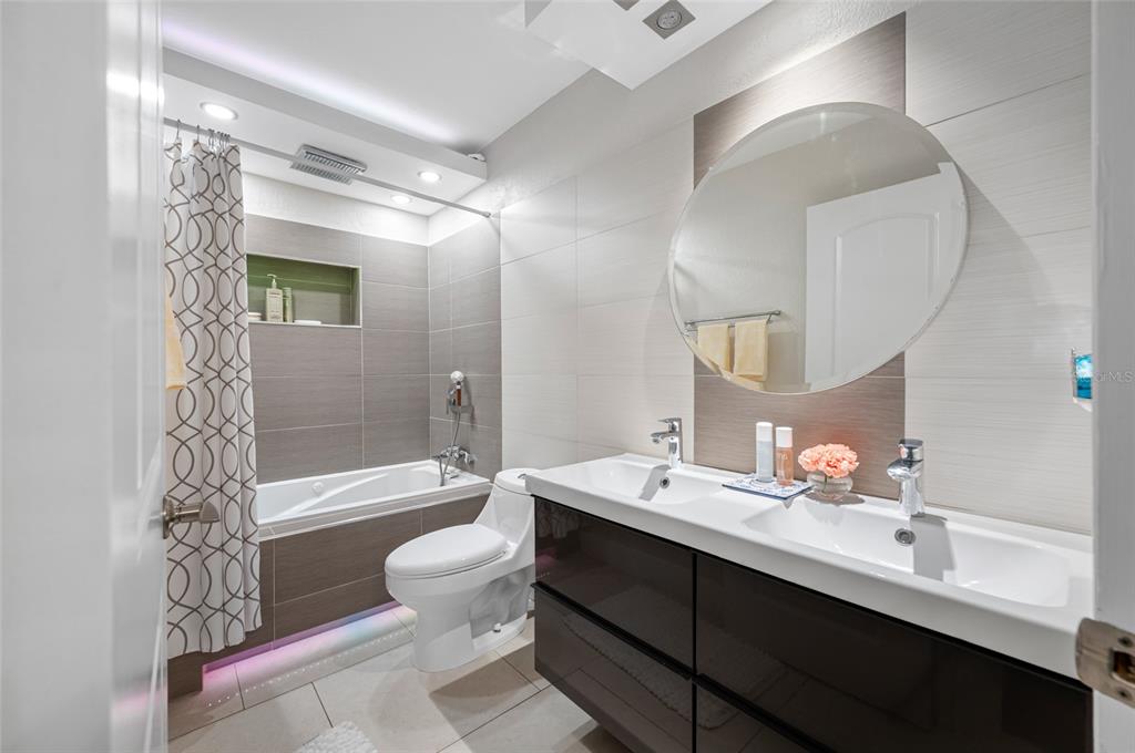 2212 Northeast Coachman Road Clearwater, FL 33765 - Photo 45 of 67