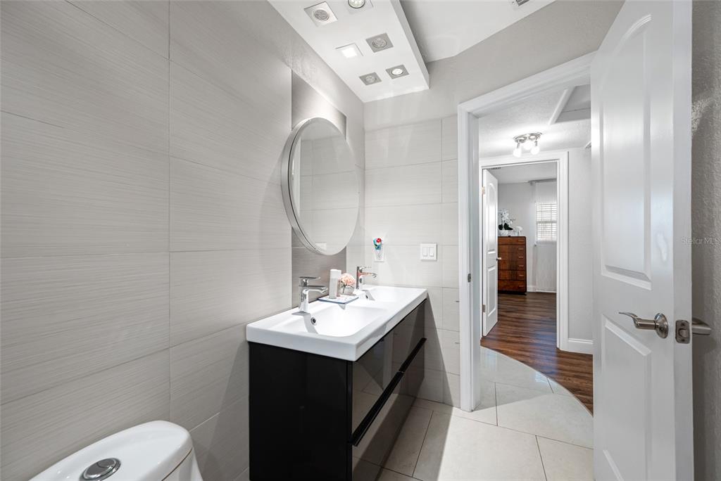 2212 Northeast Coachman Road Clearwater, FL 33765 - Photo 46 of 67