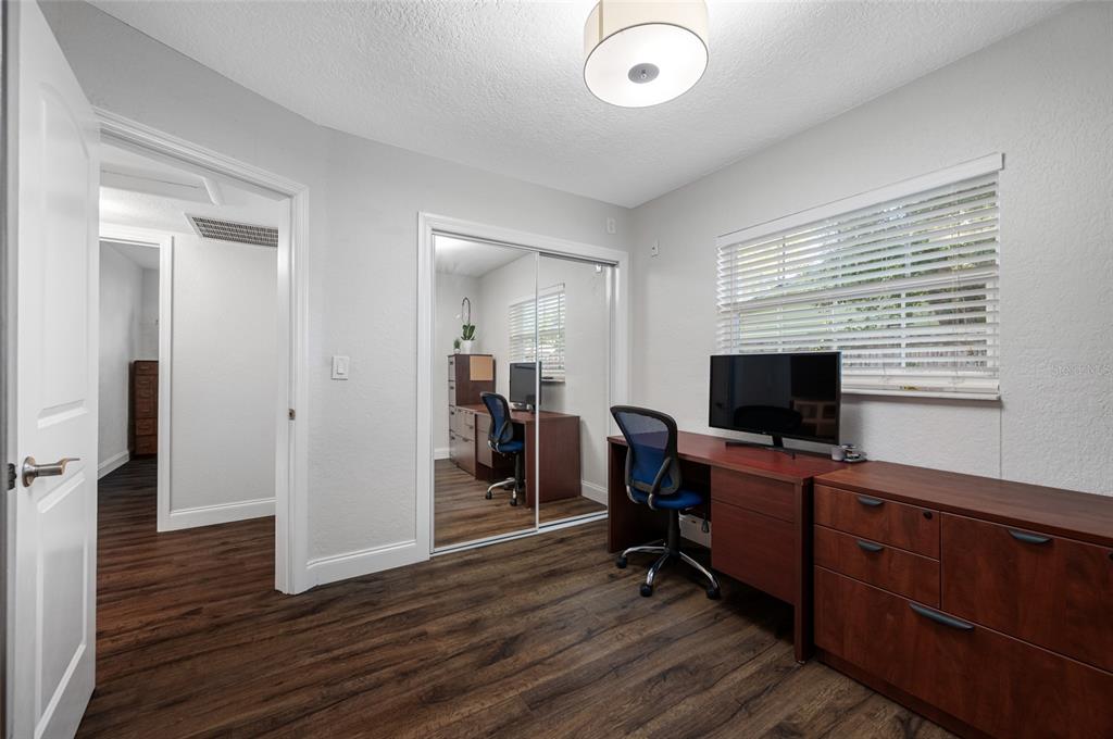 2212 Northeast Coachman Road Clearwater, FL 33765 - Photo 49 of 67