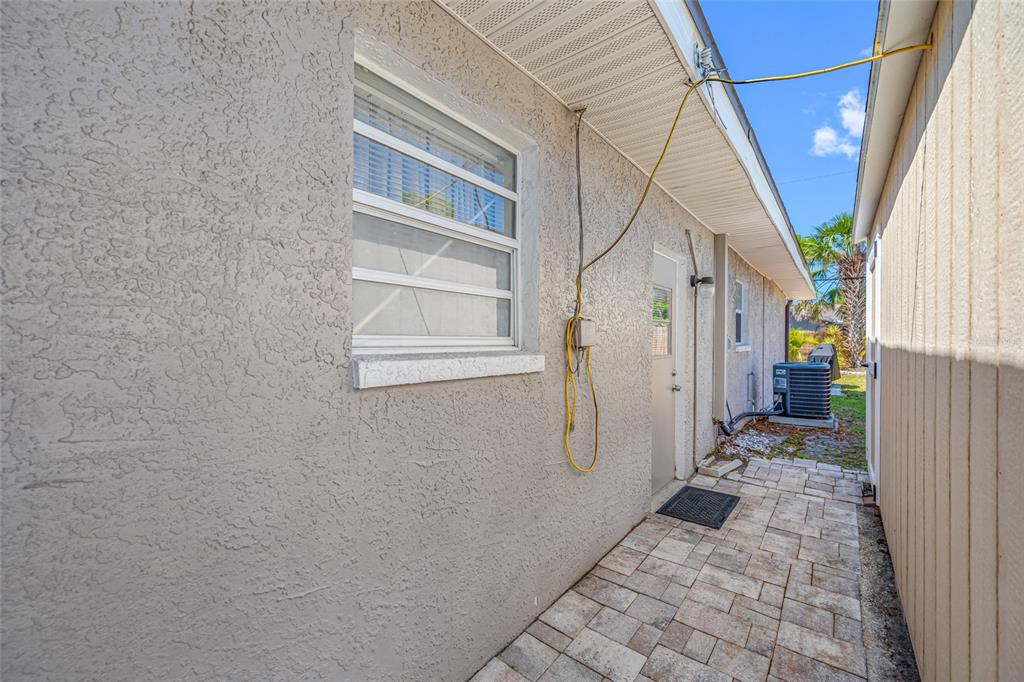 2212 Northeast Coachman Road Clearwater, FL 33765 - Photo 64 of 67