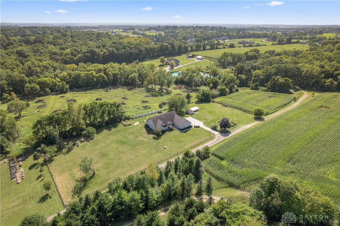 679 South Alpha Bellbrook Road Bellbrook, OH 45305 - Photo 4 of 58 Gallery Image 4