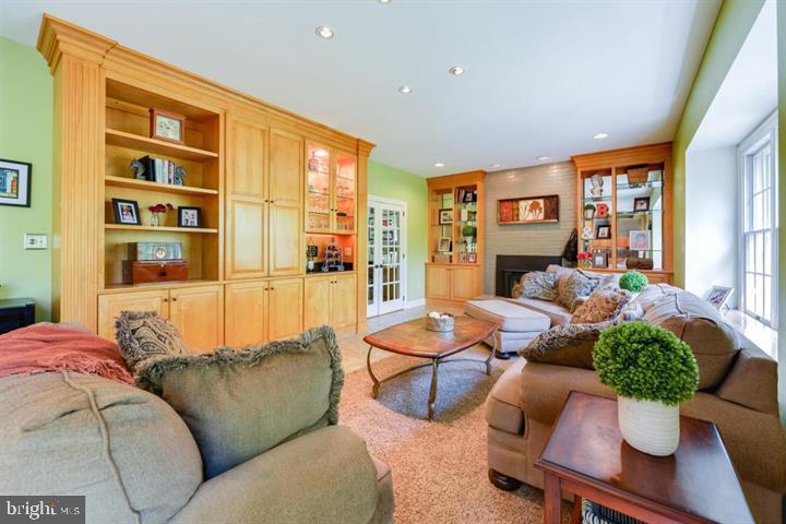 2162 Landis Valley Road Lancaster, PA 17601 - Photo 12 of 27 a living room with furniture and a potted plant