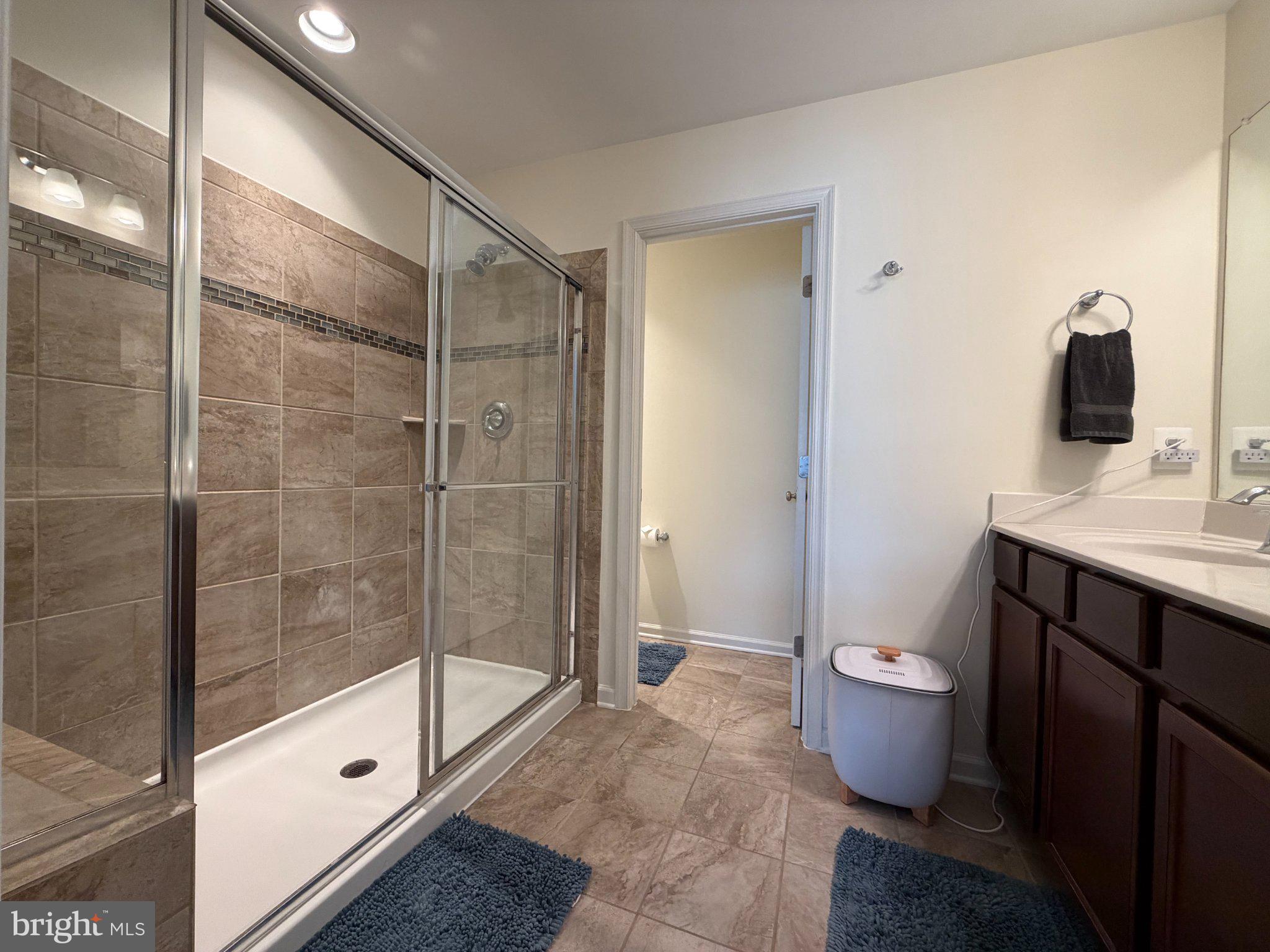 8468 Randell Rdg Road Frederick, MD 21704 - Photo 24 of 28 Modern bathroom with elegant finishes.