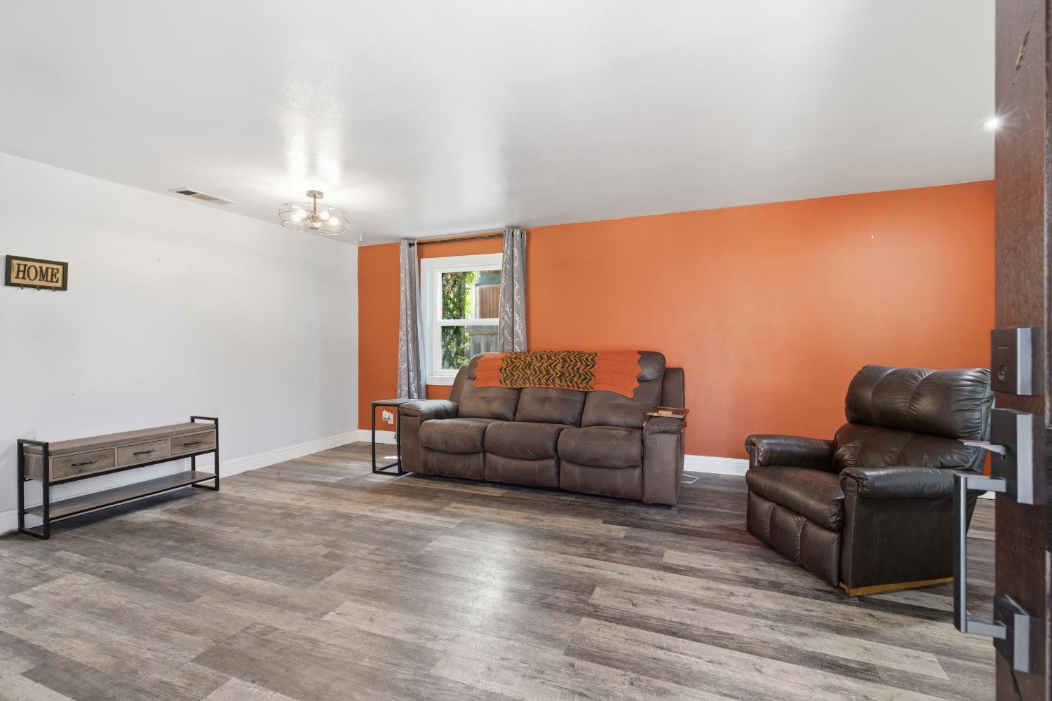 638 Orange Avenue Ripon, CA 95366 - Photo 6 of 30