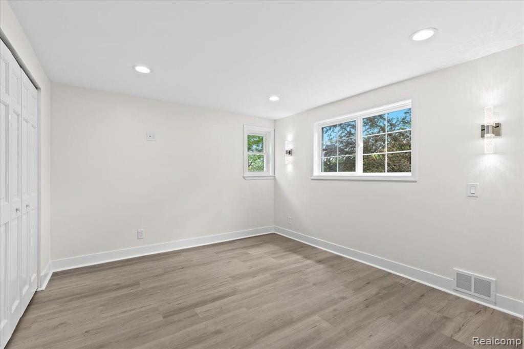 49712 Geddes Road Canton, MI 48188 - Photo 35 of 53 Gallery Image 35