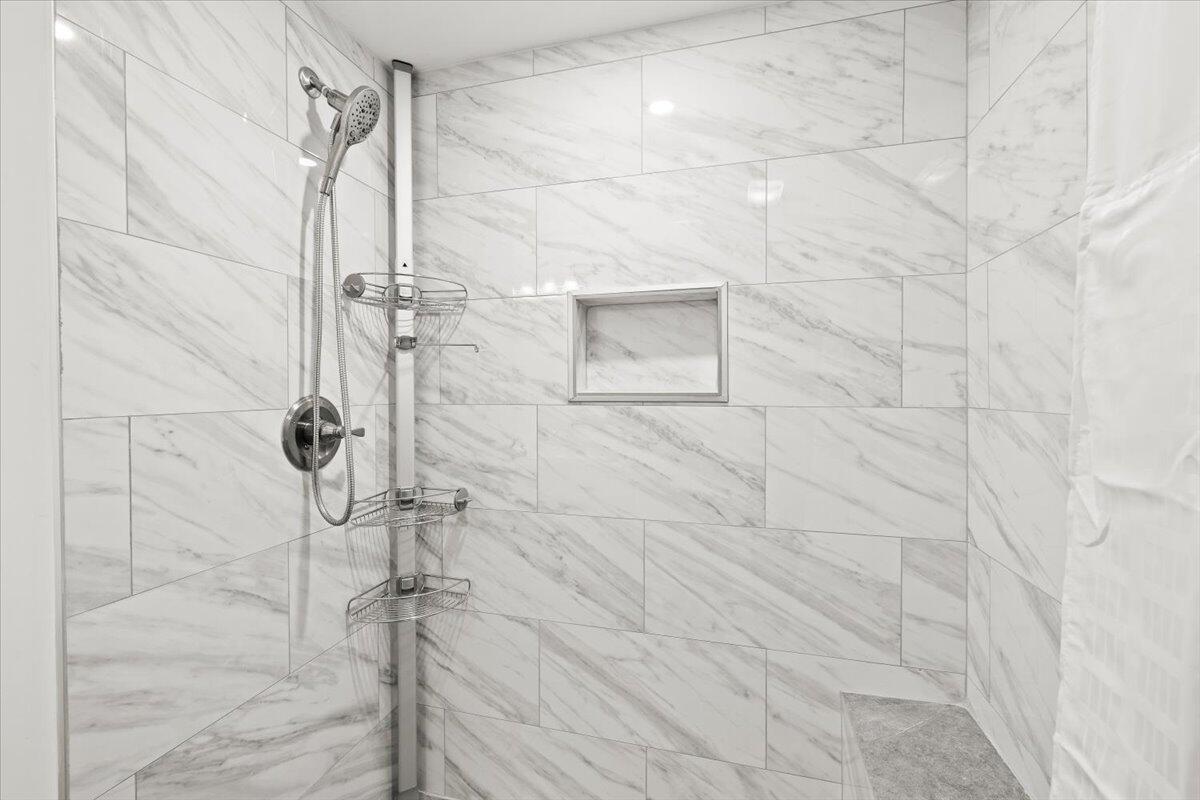 250 Northeast 20th Street Boca Raton, FL 33431 - Photo 22 of 36 22