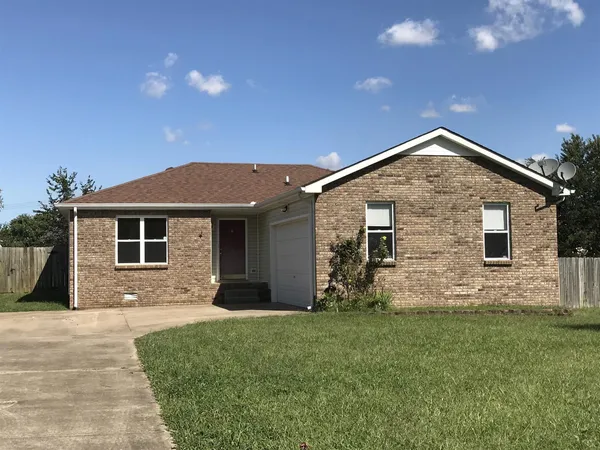 $1,395 | 1771 Cherry Point Court, Clarksville, TN 37042