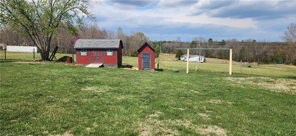 228 Kermit Lewis Road Pilot Mountain, NC 27041 - Photo 17 of 38