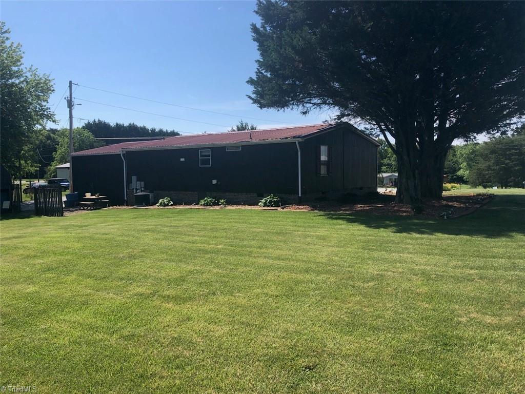 228 Kermit Lewis Road Pilot Mountain, NC 27041 - Photo 2 of 38