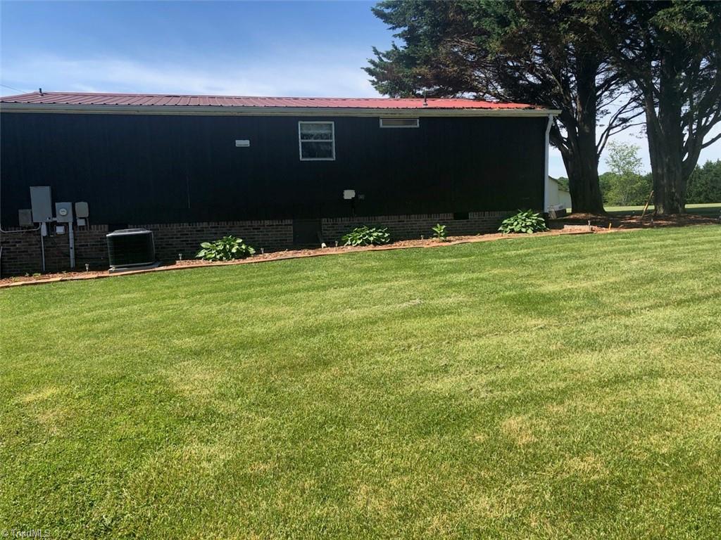 228 Kermit Lewis Road Pilot Mountain, NC 27041 - Photo 3 of 38