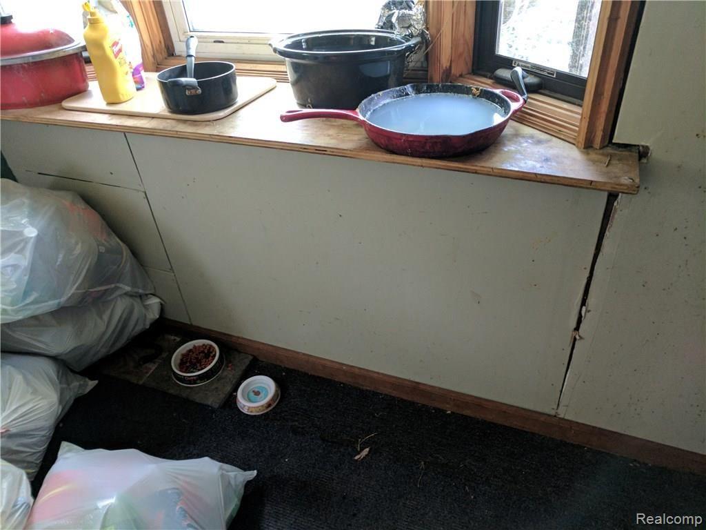 47271 Ecorse Road Belleville, MI 48111 - Photo 21 of 44 IMG_20170530_121809.jpg