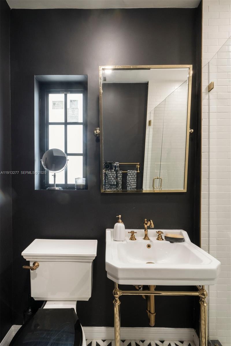 5149 Alton Road Miami Beach, FL 33140 - Photo 23 of 39 Downstairs Bathroom