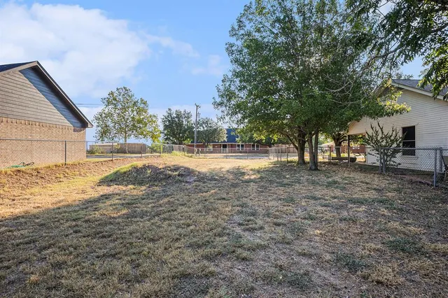 $225,000 | 720 North Ave A, Springtown, TX 76082