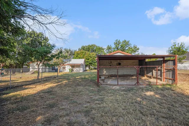 $225,000 | 720 North Ave A, Springtown, TX 76082