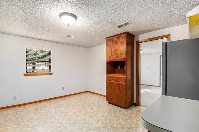 $225,000 | 720 North Ave A, Springtown, TX 76082