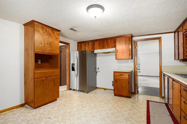 $225,000 | 720 North Ave A, Springtown, TX 76082