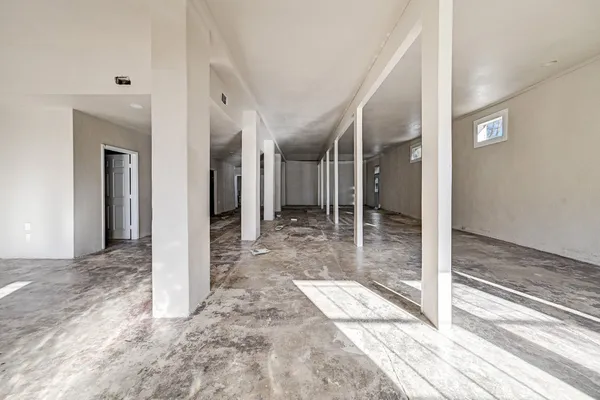 $279,900 | 411 Kaufman Street, Newton, TX 75966