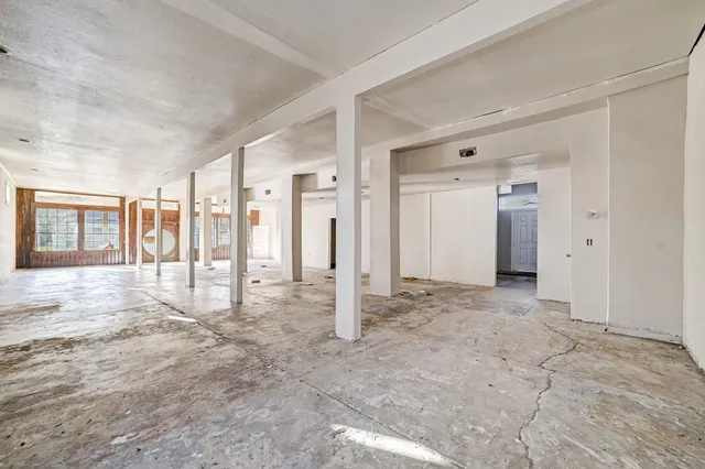 $279,900 | 411 Kaufman Street, Newton, TX 75966