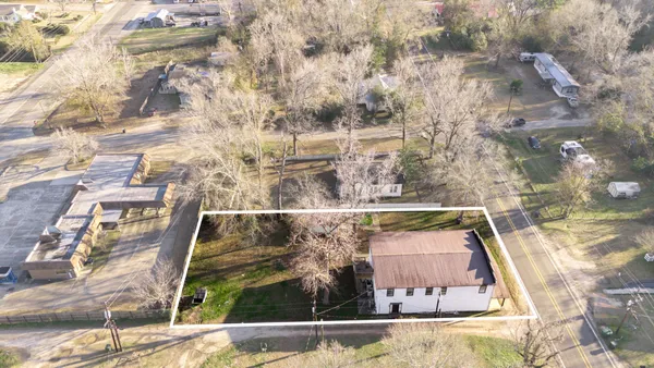 $279,900 | 411 Kaufman Street, Newton, TX 75966